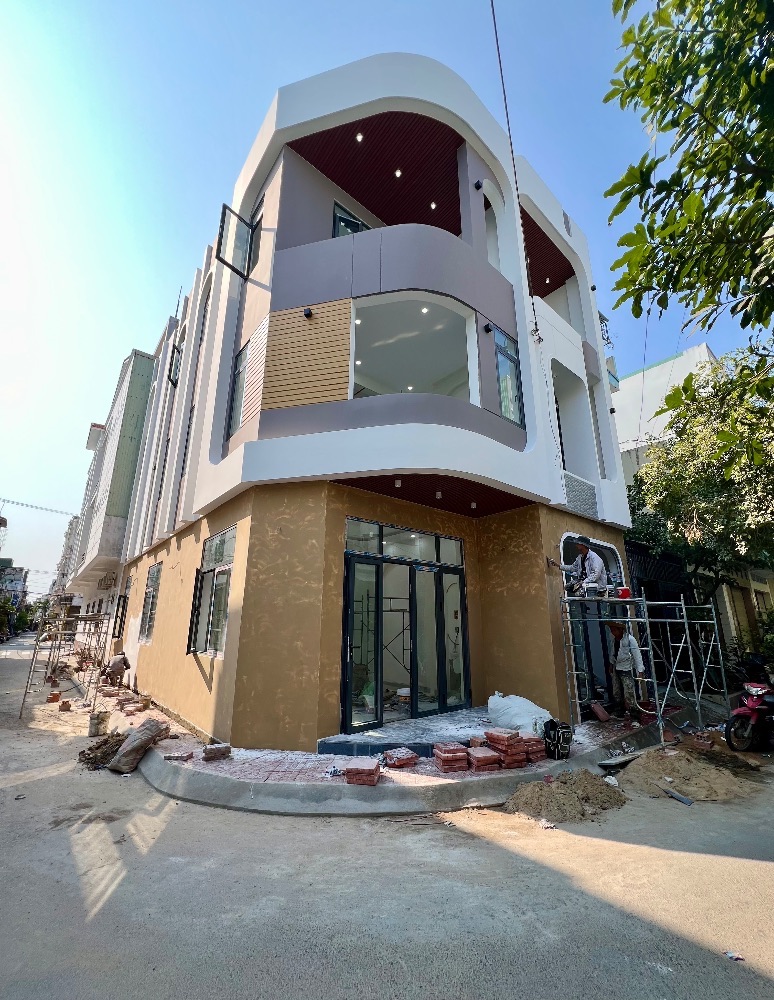 Nhà 3 Tầng Full Nội Thất Gần Đường Ỷ Lan – Quy Nhơn, Ngon Nhất Khu